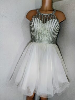 Splash Prom Homecoming Dress White Rhinestone Tulle Mini Size 8